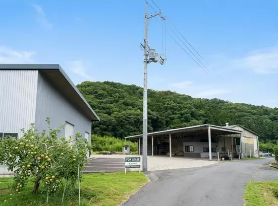 茨城県久慈郡大子町大字川山の倉庫