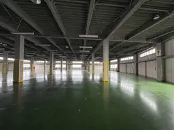 東京都府中市四谷の倉庫