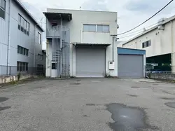 東京都調布市飛田給の倉庫