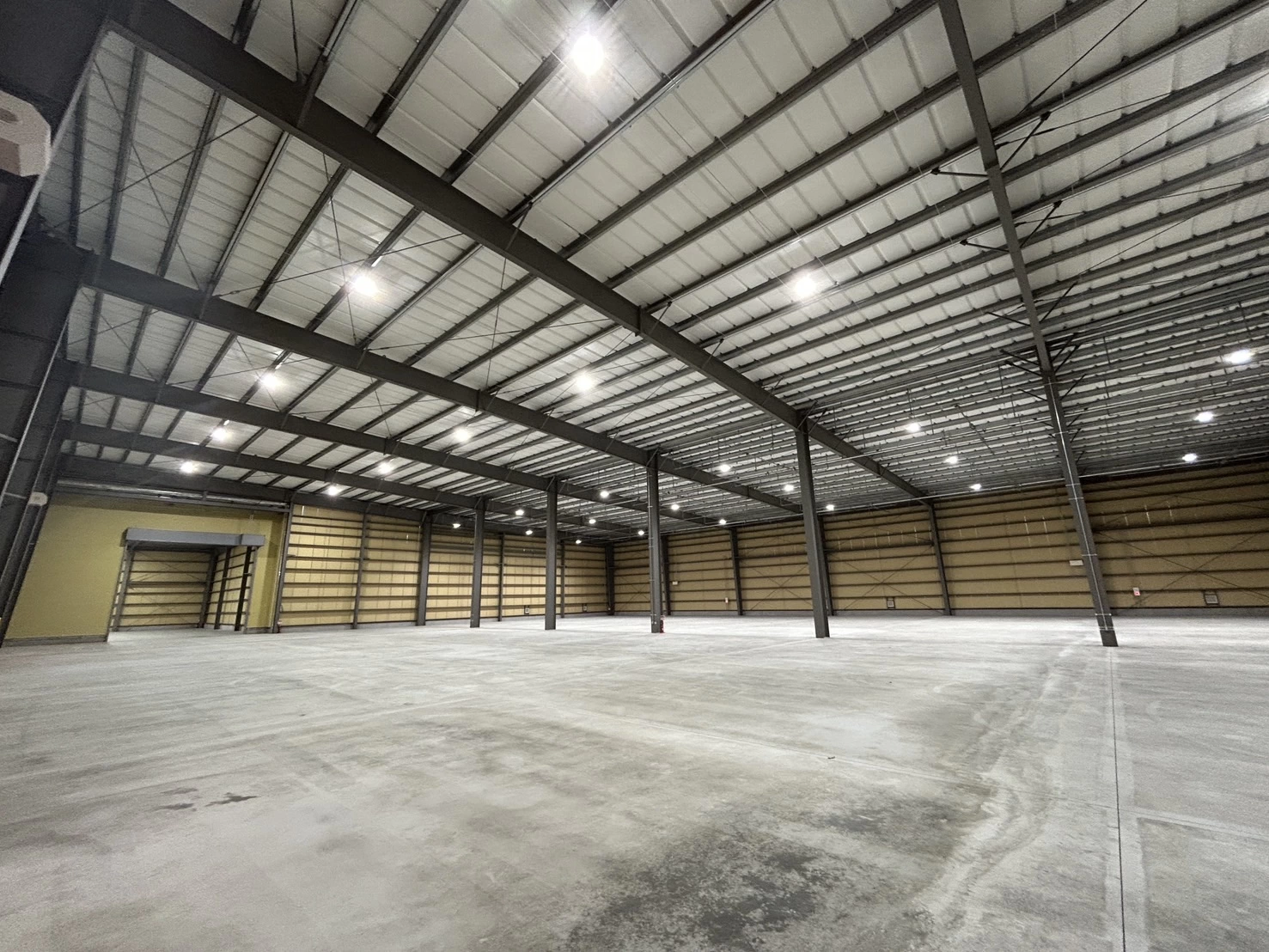群馬県 伊勢崎市 三和町 2529の物件写真 3枚目のサムネイル