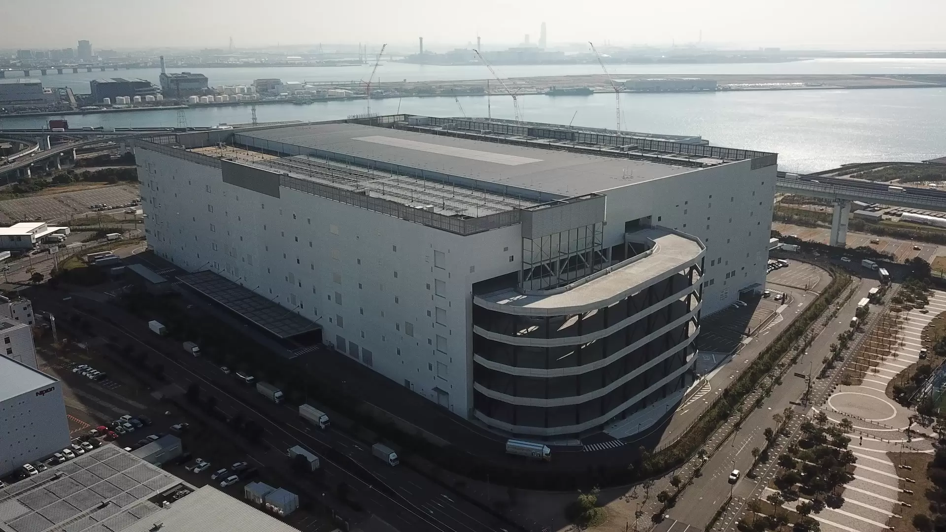 兵庫県尼崎市扇町の倉庫