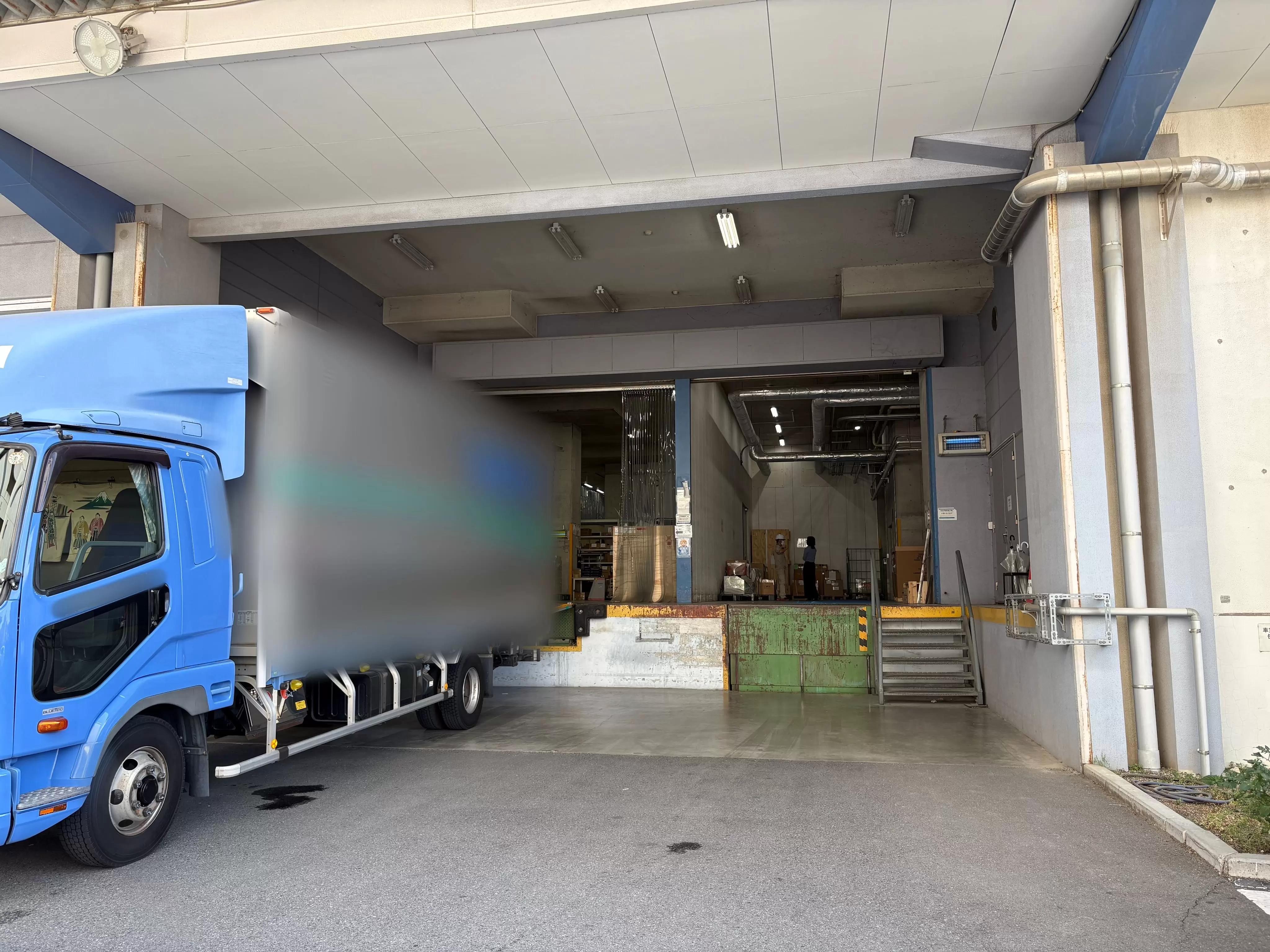 神奈川県 横浜市神奈川区 守屋町 3-9の物件写真 3枚目のサムネイル